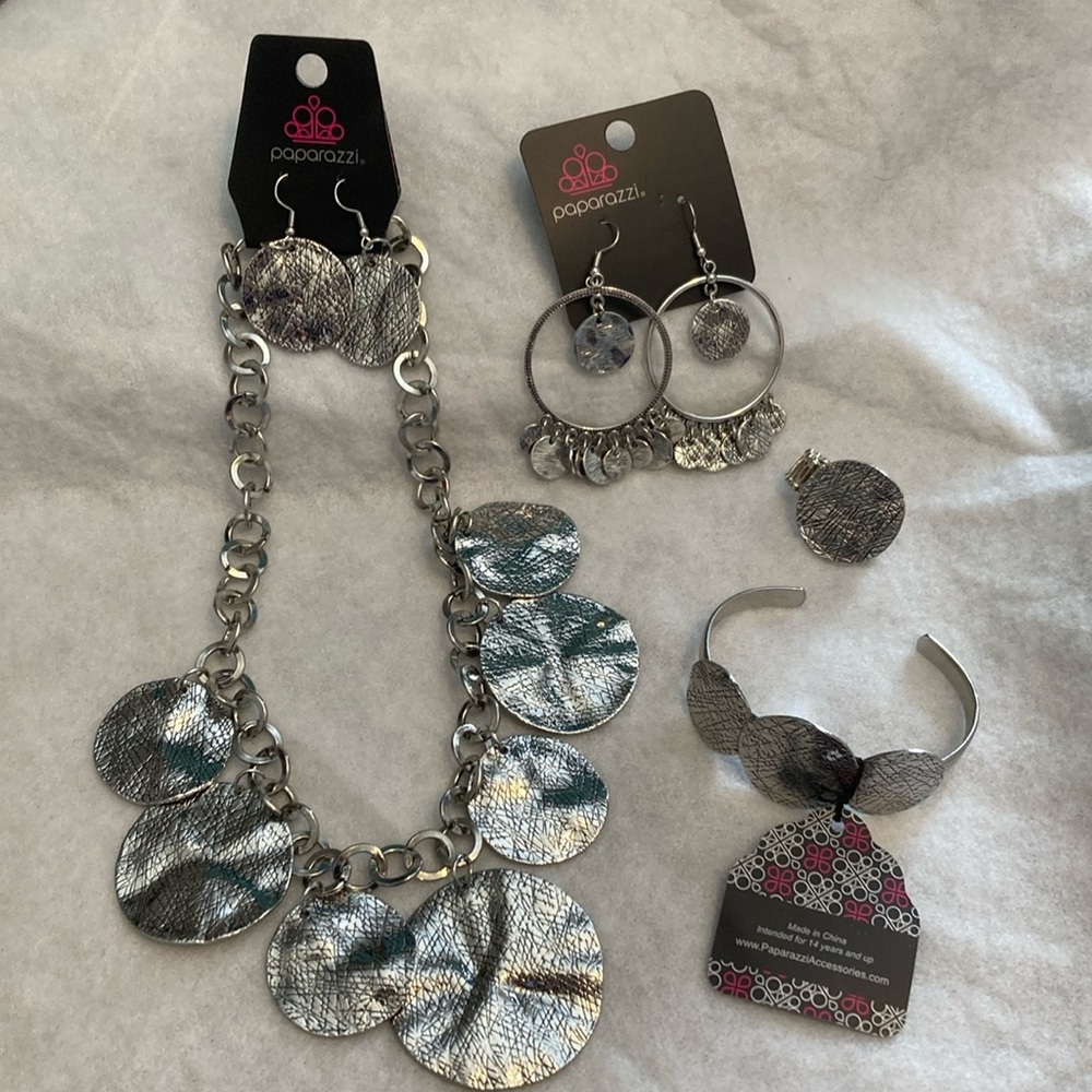 Paparazzi four piece set.